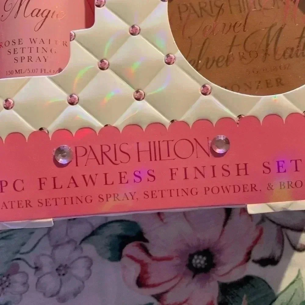 Paris Hilton Setting Spray & Bronzer & Setting Powder